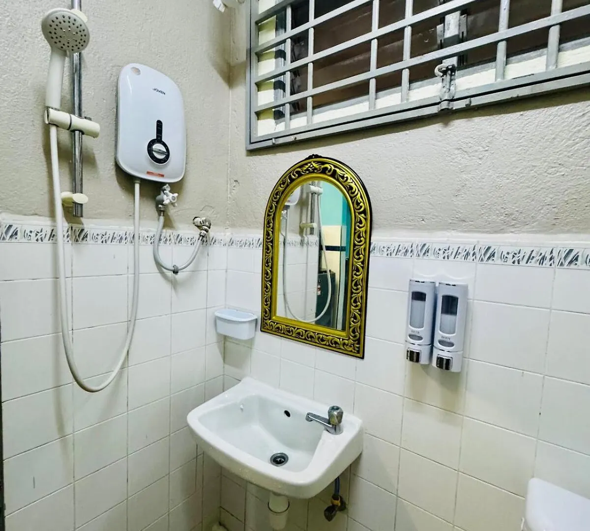 Cheap & Cozy 1Br Walk To Usm 10 Min Apartment Gelugor